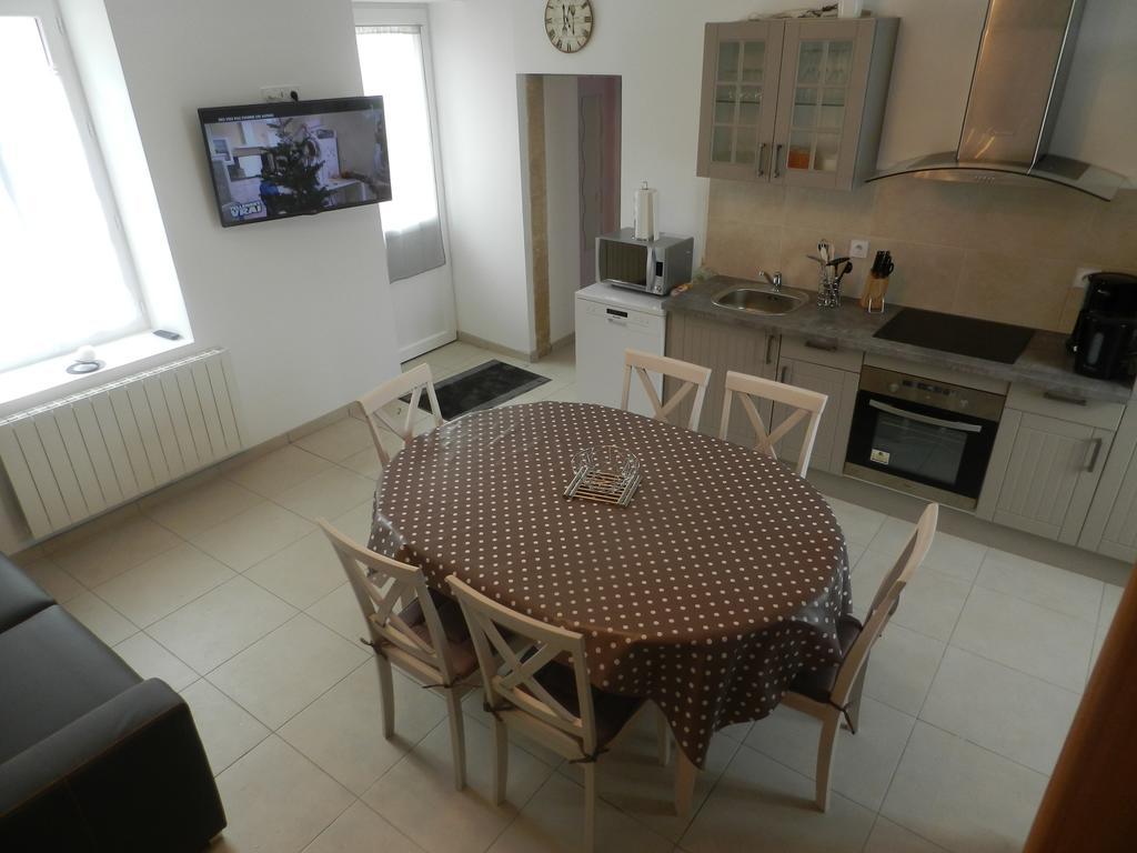 Gite Utah Saint-Laurent-sur-Mer Δωμάτιο φωτογραφία
