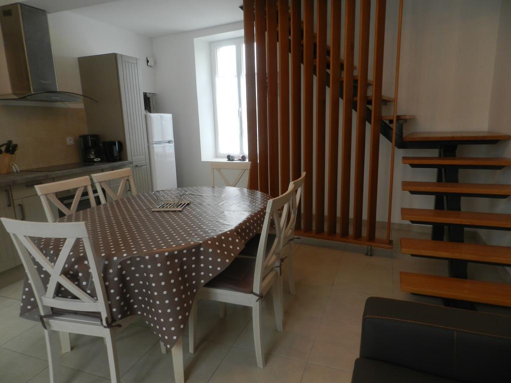 Gite Utah Saint-Laurent-sur-Mer Δωμάτιο φωτογραφία